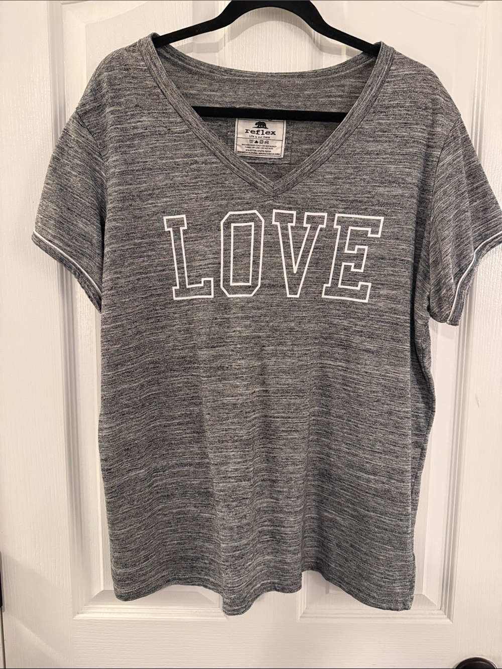 Women's Love v-neck tshirt